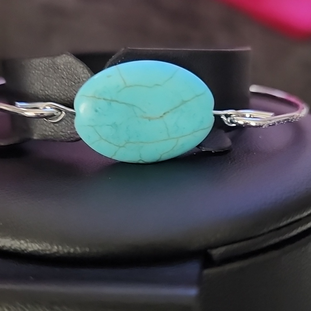 Turquoise Beads MINIMALIST Beaded  bracelet